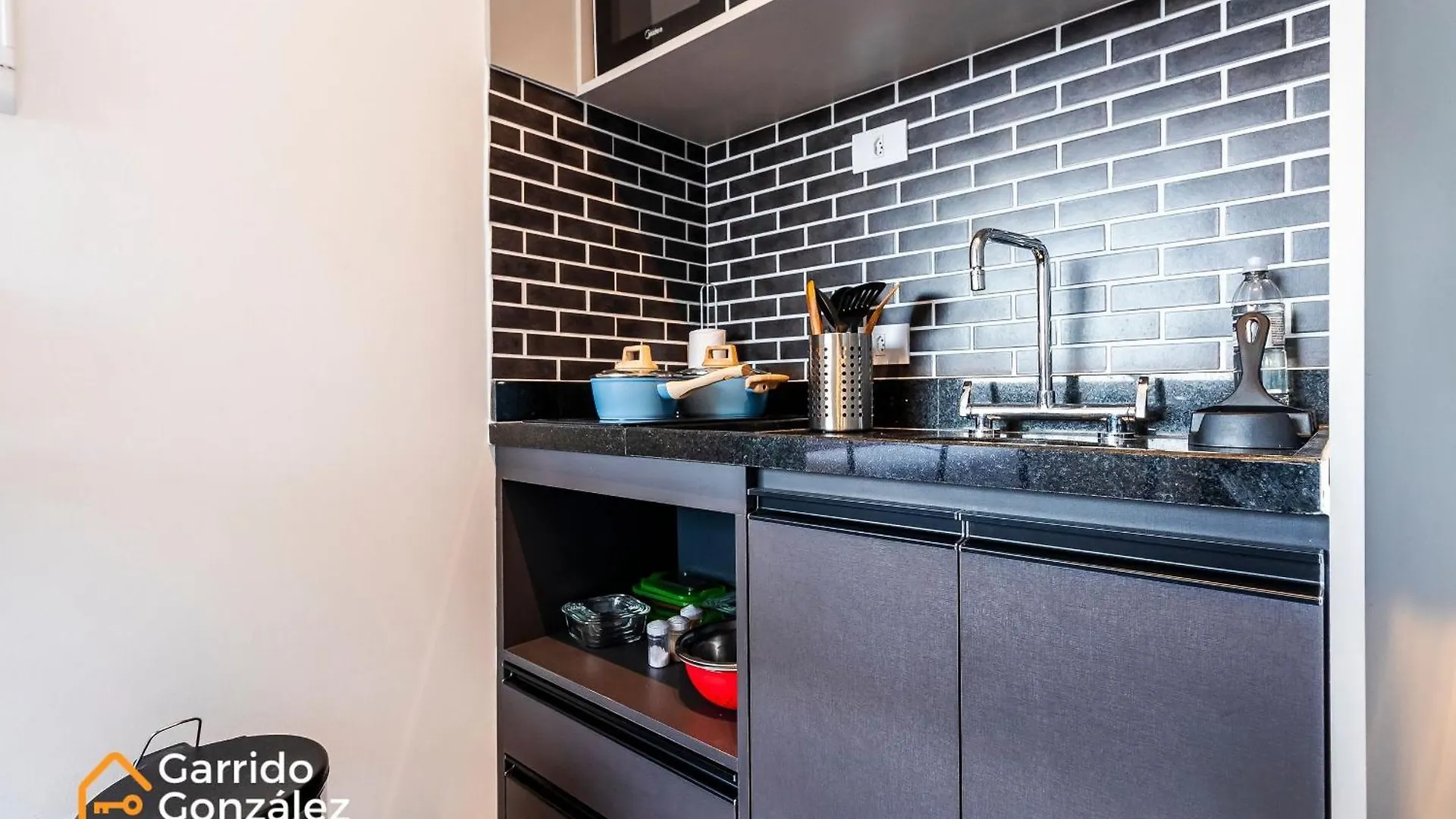 Novo E Fino Studio No Metro Belem - Com Ar Sao Paulo Apartment